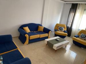 Posezení v ubytování Appartement Corniche en bord de mer