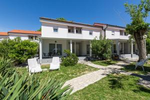 Vonkajšia záhrada v ubytovaní Villas Corinthia