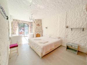 Gallery image of Gonulhan Hotel in Alacati