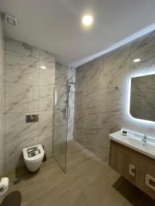 Łazienka w obiekcie Zeus Throne Suites