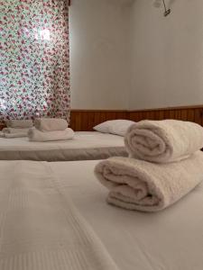 Postel nebo postele na pokoji v ubytování Cirali Irmak Hotel