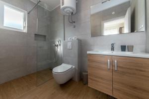 Kúpeľňa v ubytovaní Apartment MARE + 16 fotografií