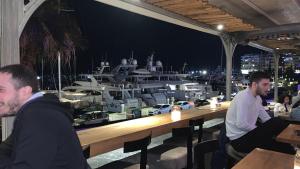Hosté ubytování ARIS Piraeus- Sailor's friend