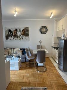 Istumisnurk majutusasutuses Apartman/stan