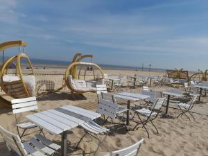 Photo de la galerie de l'établissement appartement zee zon en zwem, à Bredene-aan-Zee