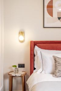 Rúm í herbergi á Albi Boutique Hotel - Traveler's Choice 2024