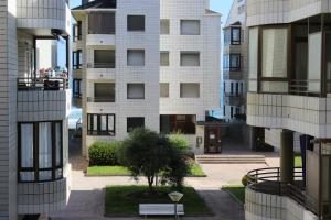 Gallery image of Apartamentos Zarautz Playa, con piscina y garaje in Zarautz