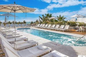 Bazén v ubytování The Tony Hotel South Beach nebo v jeho okolí