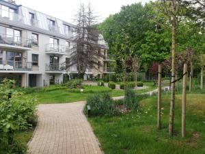 Vonkajšia záhrada v ubytovaní Apartament Dolny Sopot