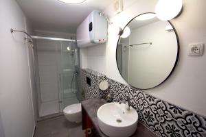 Koupelna v ubytování Phiros B&B