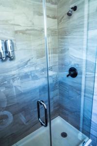 Koupelna v ubytování Luxury Pet Friendly Home In Houston Near All Downtown Attractions - 2707B