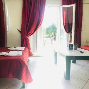 Posteľ alebo postele v izbe v ubytovaní L'eremo Luxury Studio