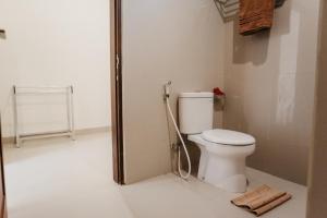 A bathroom at Tu Sandat Homestay