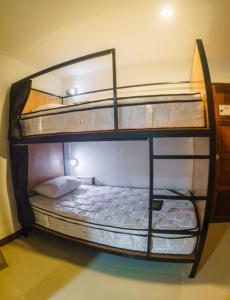 Postel nebo postele na pokoji v ubytování NITRO HOUSE Hostel