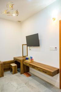 TV a/nebo společenská místnost v ubytování Khách Sạn Thiên Mỹ