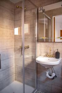 Koupelna v ubytování LA CASA MORISCA + 37 fotografií