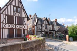 Gallery image of Maison Léontine in Bernay