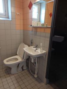 Kylpyhuone majoituspaikassa MajoitusHakala