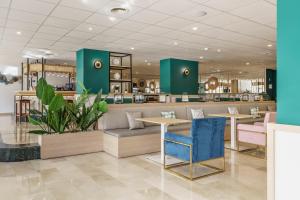 Un lugar para sentarse en Hotel Costa Málaga - Adults Recommended - by Pierre & Vacances