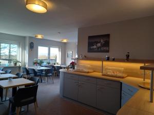 Küche/Küchenzeile in der Unterkunft Mein Vierjahreszeiten Hotel Garni Superior