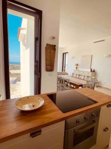 Η κουζίνα ή μικρή κουζίνα στο Villa Orizzonte - Polignano a Mare