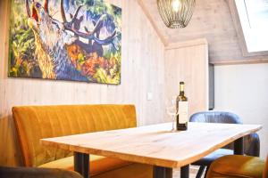 Posezení v ubytování Haus8 – dein Genussferienhaus