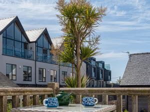 Gallery image of Pass the Keys Sea View Apartment in centre of Rhosneigr in Rhosneigr