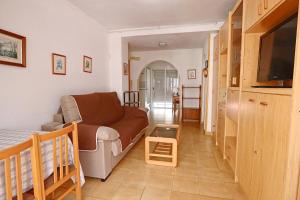 Et tv og/eller underholdning på 035 - Gaviotas 002 - comfortHOLIDAYS