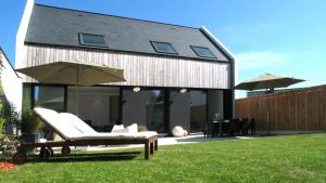 Vonkajšia záhrada v ubytovaní Maison de vacances Lesconil à 500 m de la plage