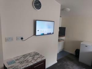 Gallery image of 2-Beds Studio Located in Parkgate Rotherham in Rotherham