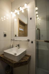 Ett badrum på Apartamenty na Wierchu
