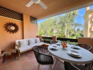 Fotografie z fotogalerie ubytování Tranquilo apartamento con piscina en Dunas Marbella v destinaci Marbella
