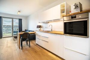 Η κουζίνα ή μικρή κουζίνα στο Weserloft 16 +24 φωτογραφίες