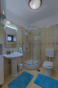 Phòng tắm tại Apartman Grošić