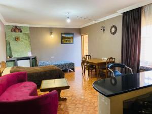 Istumisnurk majutusasutuses Guest House Khatuna