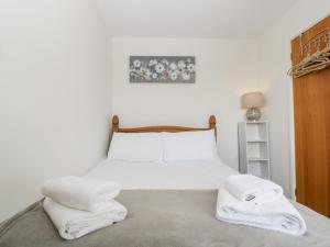 Katil atau katil-katil dalam bilik di 16 Mythern Meadow
