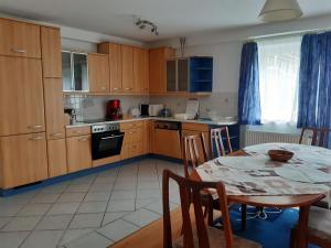 Kuchyň nebo kuchyňský kout v ubytování Ferienwohnung Haus Graf