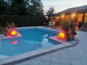 The swimming pool at or close to Casa di Campagna B&B La Corte Ferrara