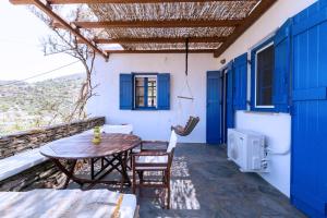 Gallery image of Traditional Village House On Kea in Milopótamos