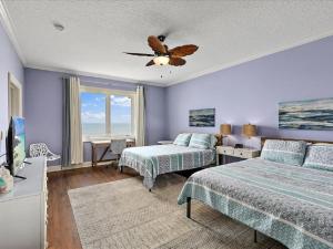 Voodi või voodid majutusasutuse Spacious Oceanfront Home Close to TPC and St Augustine - Immediate Availability toas