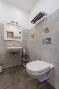 Kylpyhuone majoituspaikassa Jomas street apartment