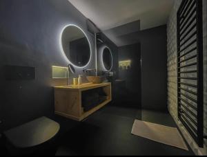 Een badkamer bij La Perla - 2 Zimmer Designer Wohnung