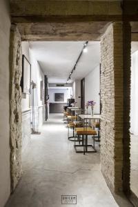 En restaurant eller et spisested på Unicum Suite Napoli Centro Storico
