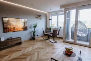 Χώρος καθιστικού στο Minimalist Design Penthouse - Kosice Old Town