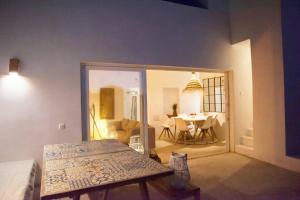 A seating area at Exclusivo cortijo con piscina privada