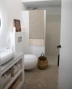 A bed or beds in a room at Exclusivo cortijo con piscina privada