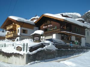 Nespecifikovaný výhled na hory nebo výhled na hory při pohledu z bed and breakfast