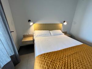 Katil atau katil-katil dalam bilik di PalmBeach Mojácar +37 gambar