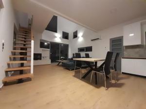 Zdjęcie z galerii obiektu Loft House Zante w Argasio