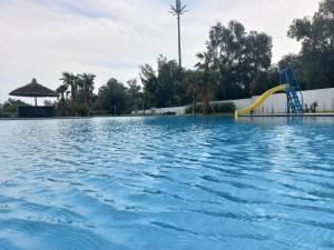 Bazén v ubytování Soleil & Compagnie Cabo Huerto nebo v jeho okolí